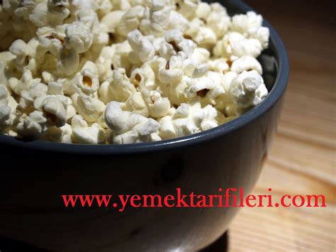 Baharatlı patlamış mısırın farklı sunumları