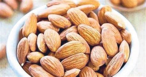 Badem: Doğal Antioksidan Kaynağı ve Kilo Yönetimindeki Rolü