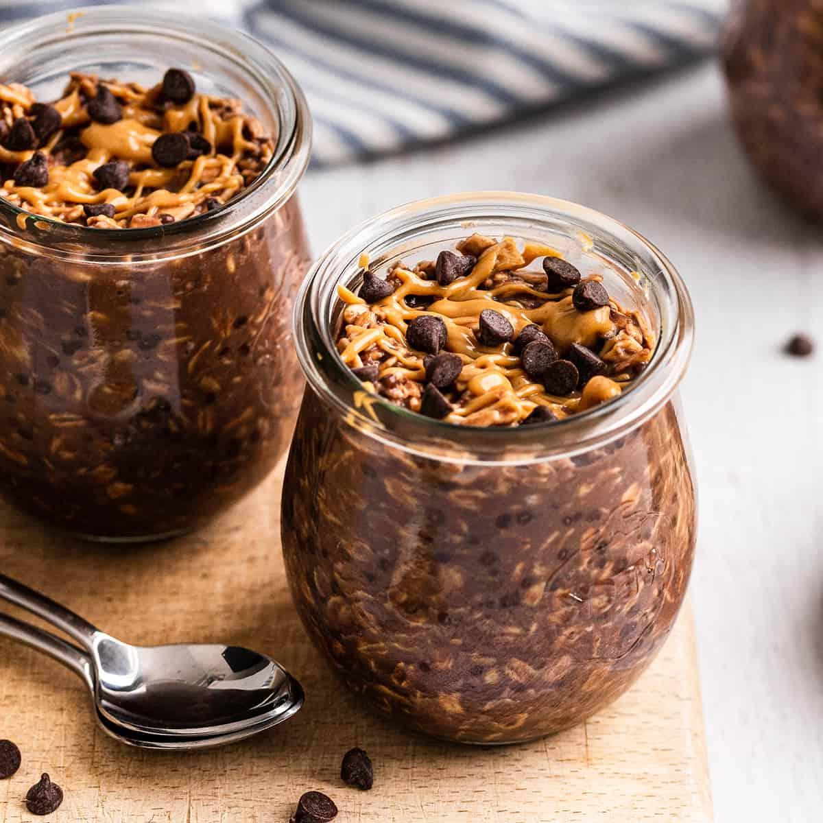 two jars of Chocolate Peanut Butter Overnight Oats