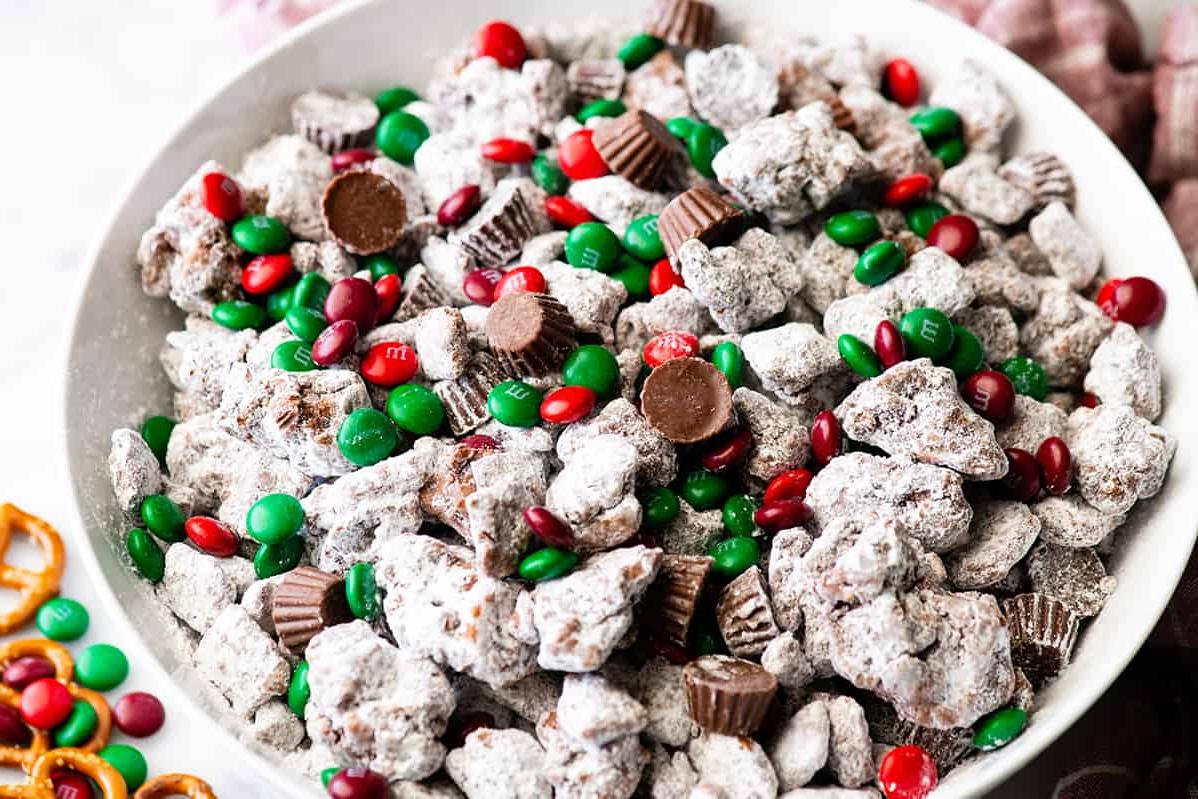 Κοντινή φωτογραφία Reindeer Food (Χριστουγεννιάτικο Puppy Chow)