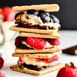 Μούρα Σμόρες 5 Εικόνα Berry S'mores στην κάρτα συνταγής