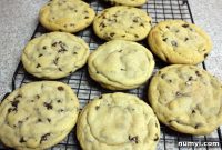 Irresistibly Chewy Chocolate Chip Cookies