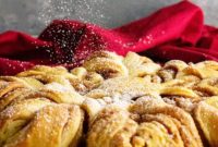 Christmas Cinnamon Star Bread