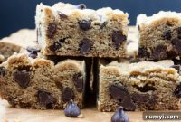 Irresistible Chocolate Chip Cookie Bars