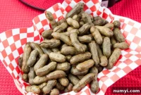 Set-It-And-Forget-It Boiled Peanuts