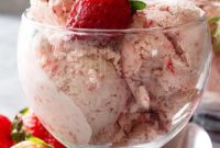 Creamy No Churn Strawberry Delight