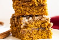 Spiced Pumpkin Crumb Cake