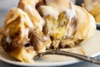 Irresistible Homemade Cinnamon Rolls