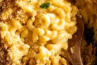 Ultimate Homemade Baked Mac and Cheese