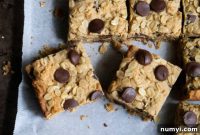 Ultimate Oatmeal Chocolate Chip Cookie Bars