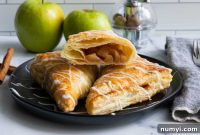 Quick & Flaky Apple Hand Pies