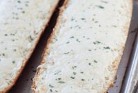 Mouthwatering Cheesy Garlic Bread