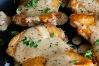 Garlic Cream Chicken Thighs with Crispy Skin