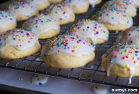 Soft Italian Ricotta Cookies