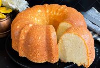 Classic Sour Cream Pound Cake