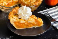 Simply Southern Peach Pie