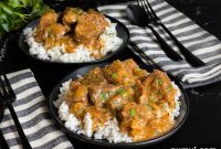 Melt-in-Your-Mouth Slow Cooker Beef Tips with Rich Gravy