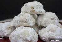Italian Snowball Cookies