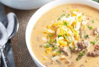 Hearty Slow Cooker Cheeseburger Soup