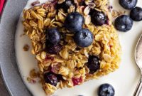 Cozy Berry Oat Bake