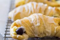 Zesty Lemon Blueberry Cheesecake Rolls