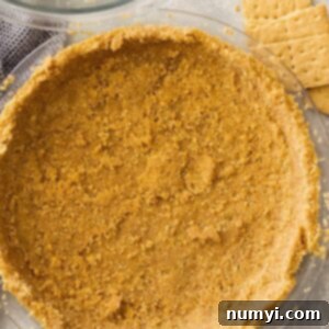 Perfect Homemade Graham Cracker Crust 10 This simple Homemade Graham Cracker Crust is a great alternative to those store bought crusts. It is easy to make and tastes a whole lot better!